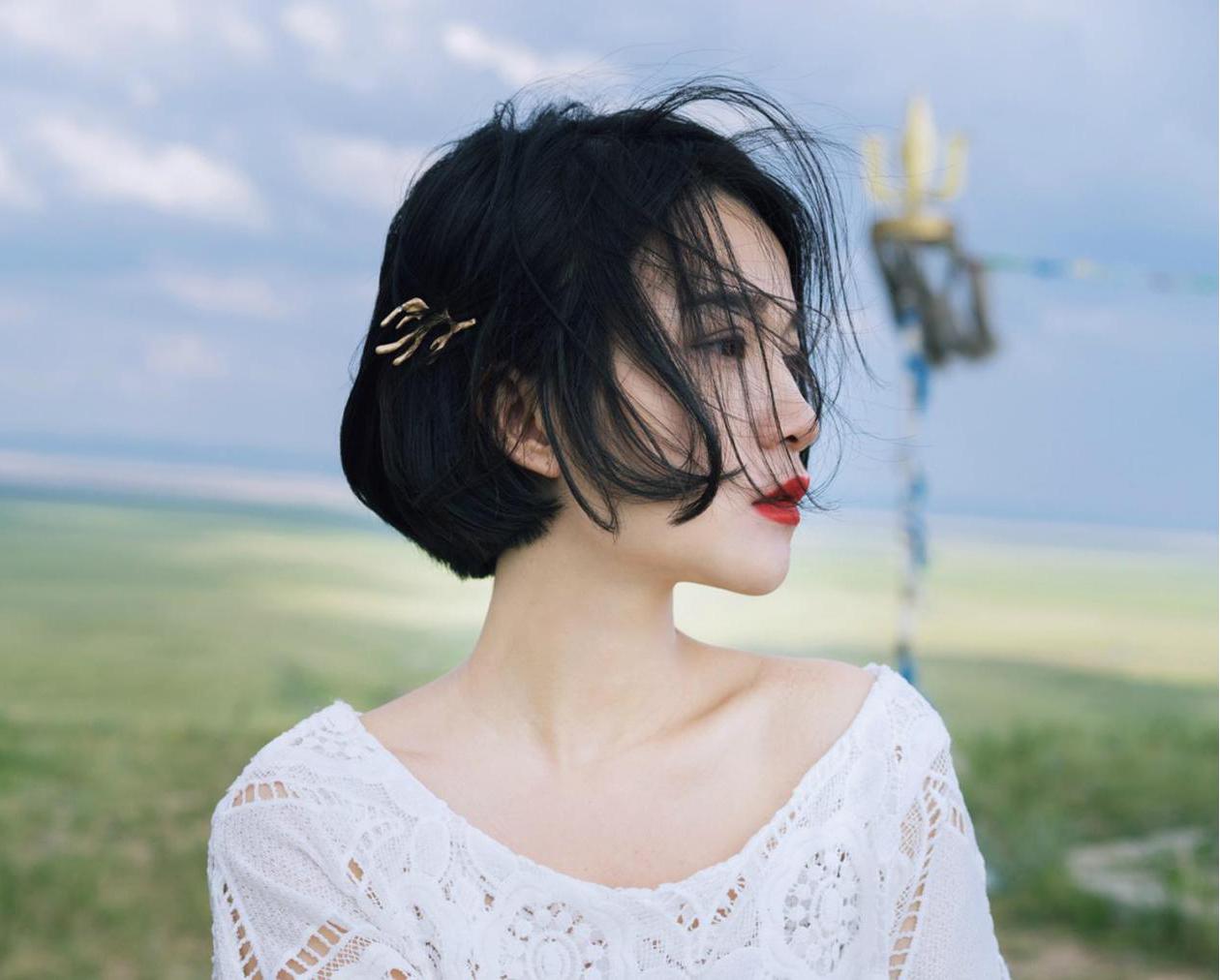 女生头发掉得厉害，原因与应对策略
