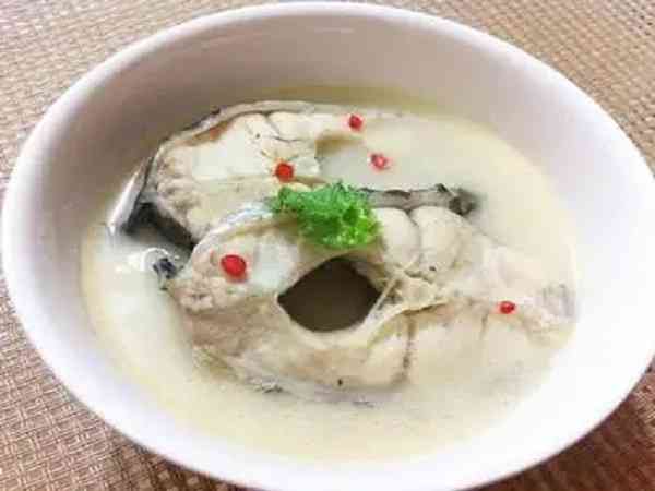手术后黑鱼汤的滋补秘制，一锅温润，满载康复之愿