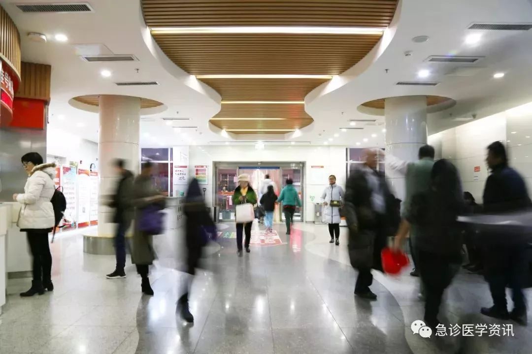 医院过了五点如何看病，夜间急诊的智慧与温情