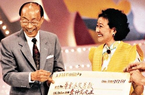 澳门六叔近期新闻报道内容视频下载大全，深度解析与回顾